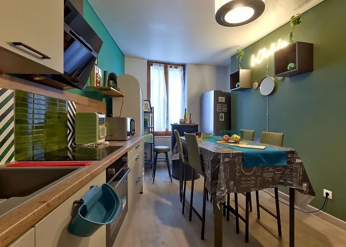 Le Clos De Lea Wifi Centre アパート